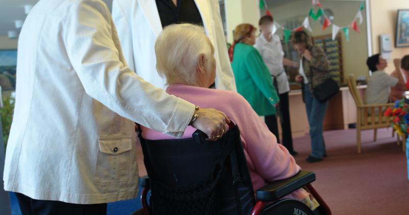 personne âgée à l'hôpital