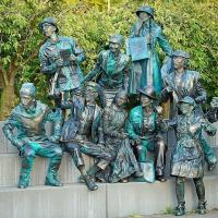 Statues en marche