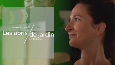 Cette vidéo explique les dispenses de permis pour les petits travaux et plus spécifiquement les abris de jardin. Elle est disponible en version sous-titrée.