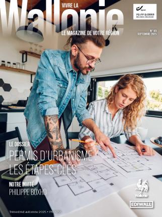 Couverture du n°69 avec une photo d'un couple regardant des plans d'architecte
